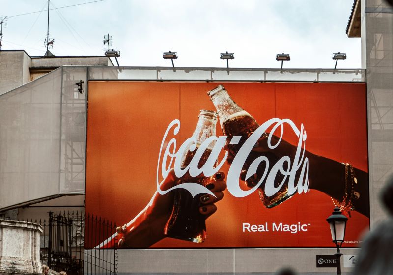 Код Coca - Cola billboard.jpg